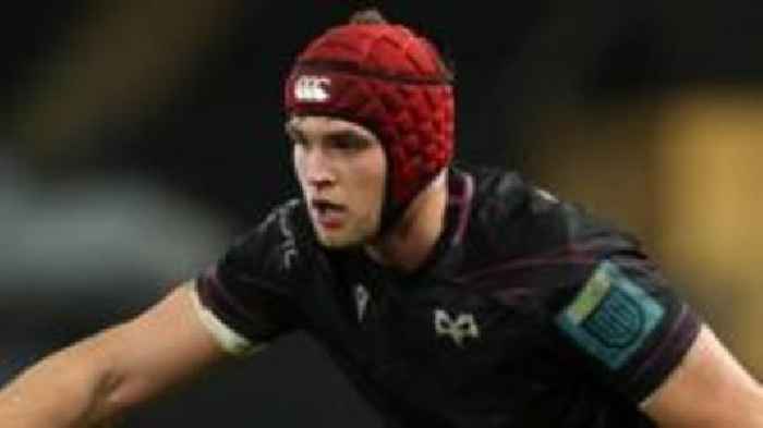 Ospreys lock Fender free to face Newcastle