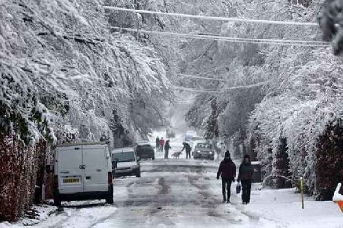 Snow to fall across parts of Essex tonight as Met Office issues updated weather warning