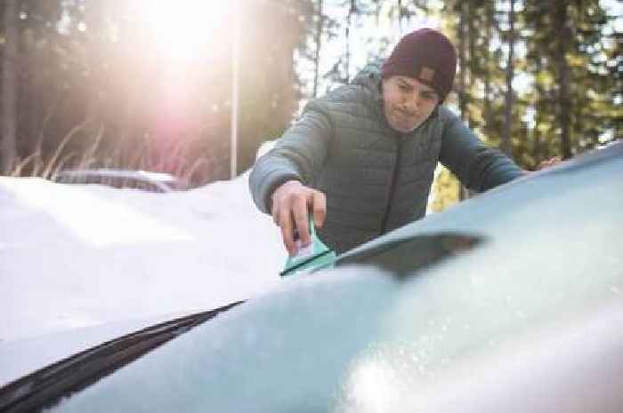 The viral hack that motorists are using to de-ice their car this winter