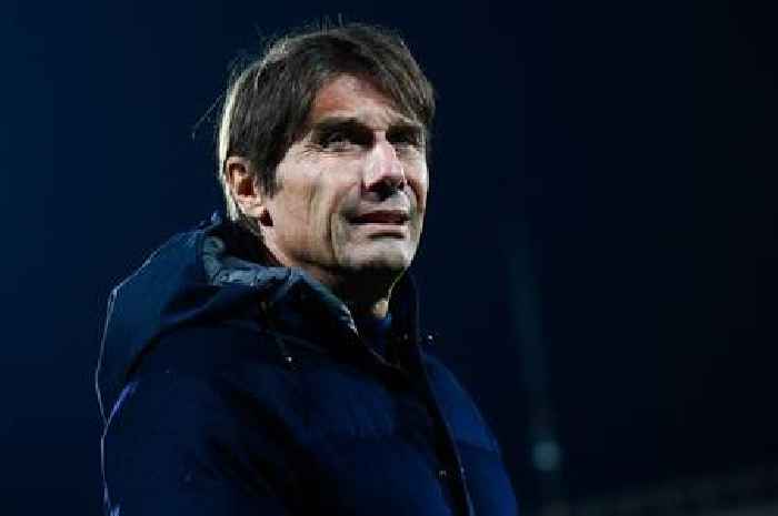 Antonio Conte preparing Chelsea transfer raid with bid for out-of-favour midfielder