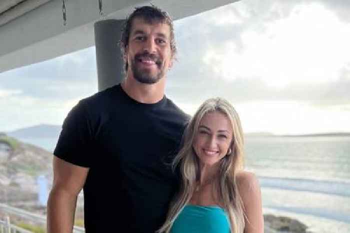 News24 | SEE | Springbok Eben Etzebeth and wife Anlia's joyous Cape Town holiday