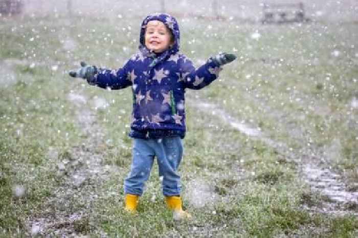 UK faces 'second wave' of snow in January with exact date flurries hit announced