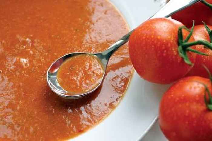 Simple 200 calorie tomato soup can aid weight loss and boost protein intake