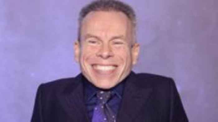 Warwick Davis to receive prestigious Bafta Fellowship