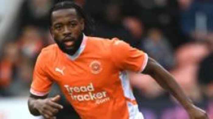 Blackpool offer Onomah fresh terms to stay