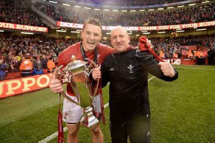 Jonathan Davies told Wales coach he had to keep Shaun Edwards before row erupted