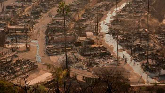 Biden refutes Trump attacks, pledges federal aid to fight California fires