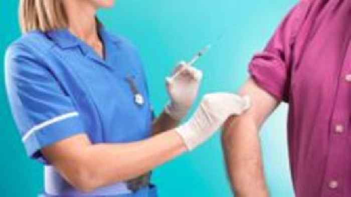 Flu vaccine now extended to people aged 50-64