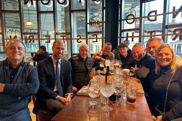 Prince William visits Wetherspoon pub for pint with football fans