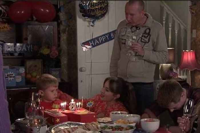 ITV Coronation Street fans all say the same thing as they're left baffled by Bertie's party guest