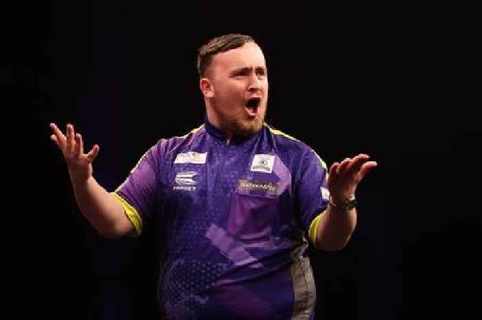 Luke Littler swats aside whistling trolls as world champion forced to overcome Bahrain Darts Masters hecklers