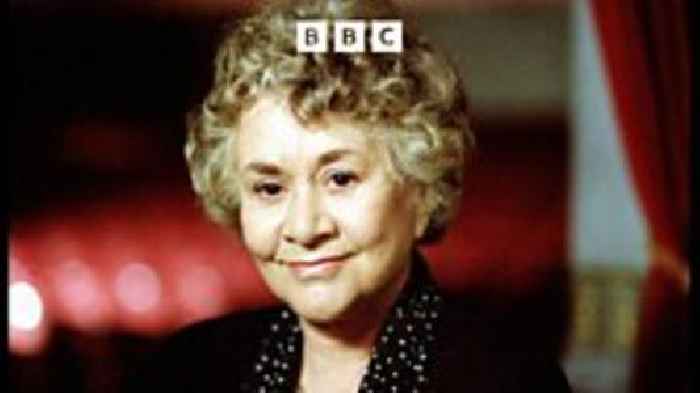 Dame Joan Plowright: Scunthorpe’s leading lady