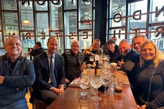 Prince William shocks pub punters as he pops into Wetherspoons for a cheeky pint