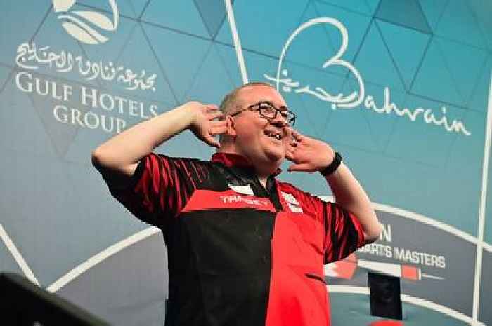 Emotional Stephen Bunting can't hold back the tears as darts star 'lost for words' after winning Bahrain Masters