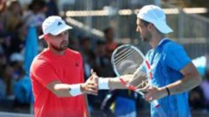 Britons Cash and Glasspool through in men's doubles