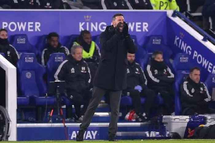 Ruud van Nistelrooy reacts to boos for Bilal El Khannouss sub as Leicester City manager heckled