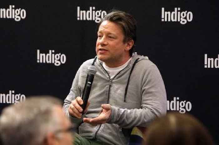 Jamie Oliver opens up on diagnosis that still affects daily life - Warning signs for parents