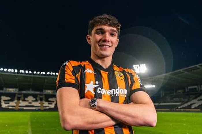 Hull City complete £2.5m transfer as Ruben Selles makes big statement