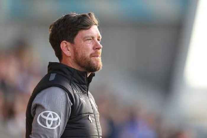 Darrell Clarke responds to warm welcome from Gasheads in Bristol Rovers return with Barnsley