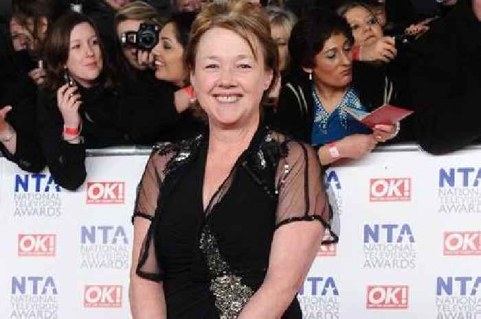 Pauline Quirke supported by Lorraine Kelly as she shares health admission