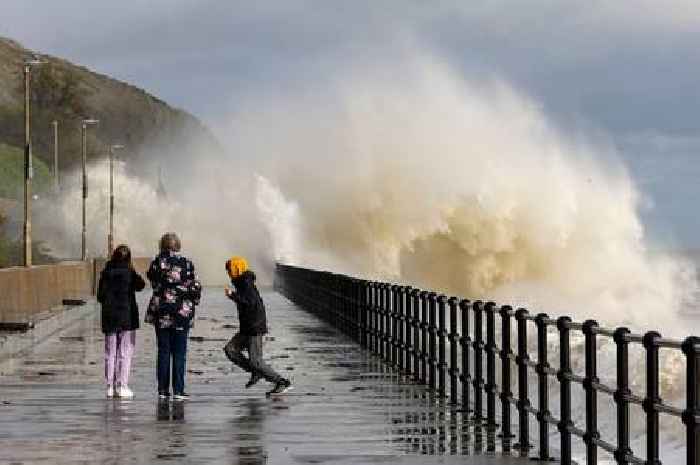 Met Office issues Storm Eowyn 'danger to life' weather warning for 24 hours in Gloucestershire