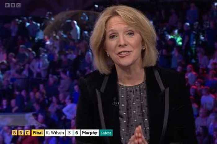 Stephen Hendry and Steve Davis left thrilled as Hazel Irvine makes live TV announcement