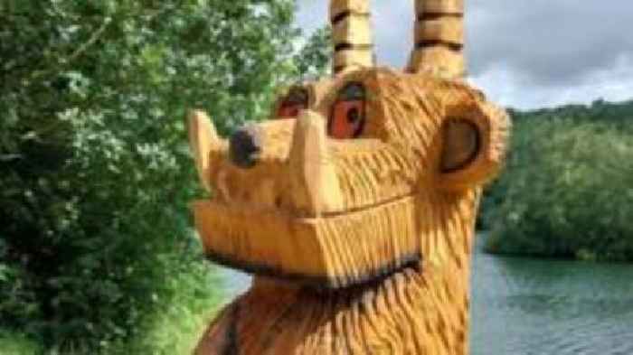 Search for Gruffalo after statues stolen from park