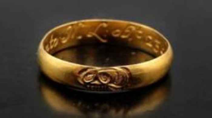 Gold ring found on farm dated to 17th Century