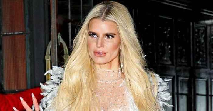 Jessica Simpson Stuns While Modeling Tight Swimsuits Following Shocking Split From Eric Johnson: Watch