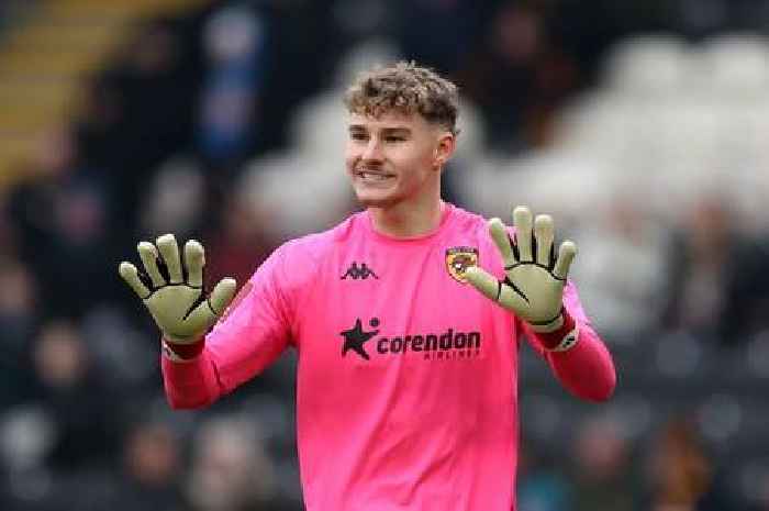 Ruben Selles explains Hull City goalkeeper situation after 'unexpected' Carl Rushworth exit