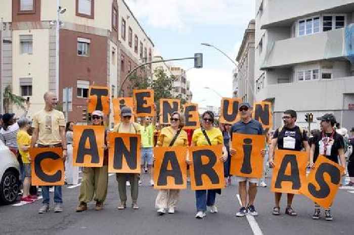 Brits tourists say 'boycott' Tenerife after chilling death threat graffiti appears on island