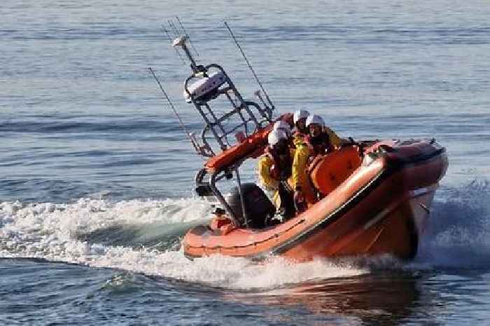 Lifeboat crew call for 'extreme care' during Storm Eowyn as 100moh to batter Dumfries and Galloway