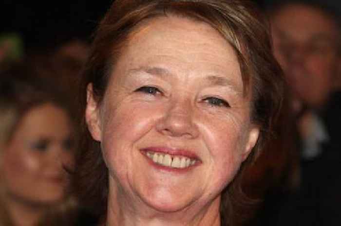 'Number one' early dementia sign after Birds of a Feather's Pauline Quirke's heartbreaking diagnosis