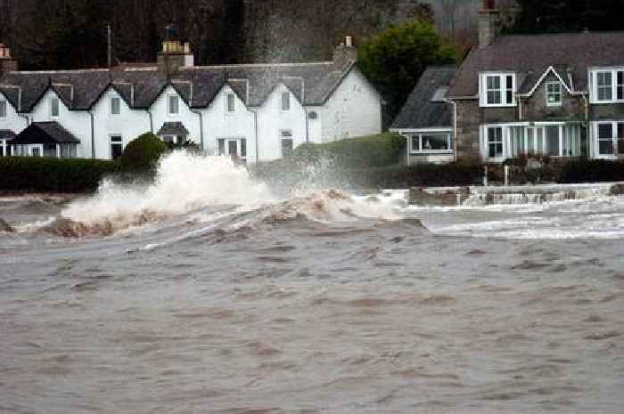 Red 'danger to life' weather warning issued as Storm Éowyn set to batter Dumfries and Galloway with 100mph winds