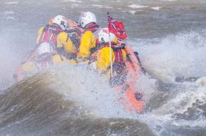 Storm Éowyn warning from RNLI as public urged to stay safe in coastal areas with 100mph winds expected