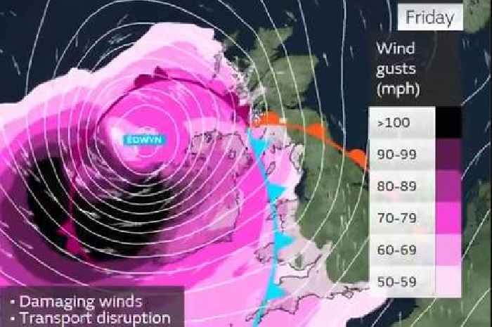 Hour-by-hour weather maps show when Storm Éowyn will strike