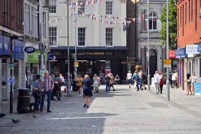 Town where pedestrianisation 'hasn't worked' considers letting cars back in