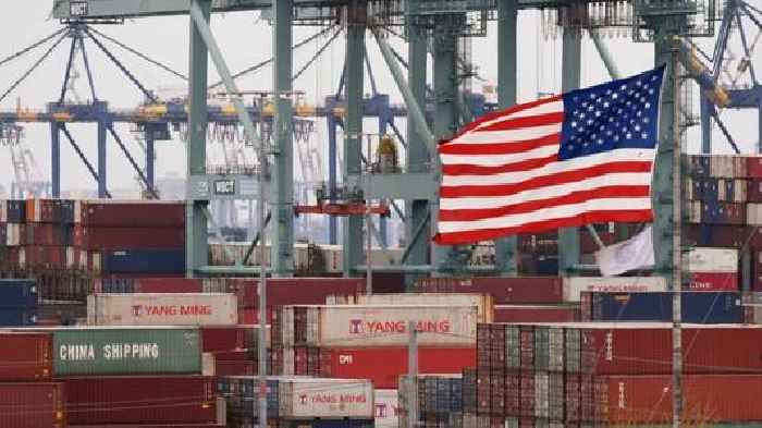 US lawmakers seek to end China's special trade status, import exemption