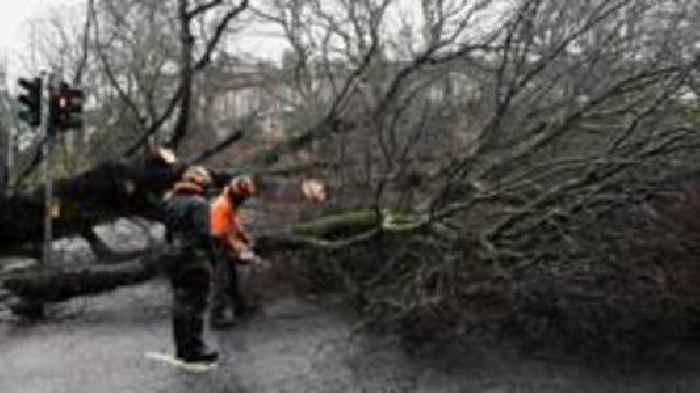 Drivers injured and power cuts as Storm Éowyn hits Scotland