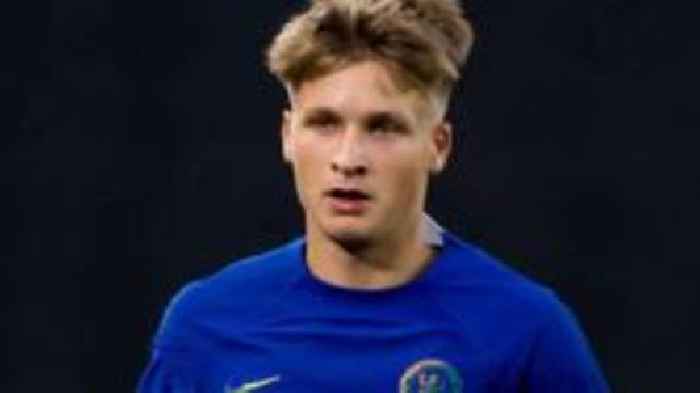 Chelsea forward Morgan makes Gillingham loan move