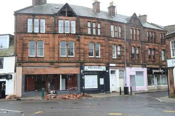 Dumfries building collapses in Storm Eowyn as police close town centre