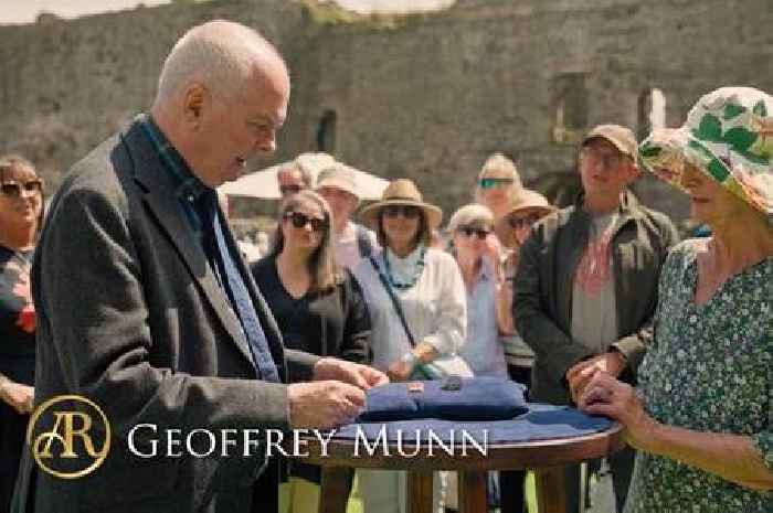 BBC Antiques Roadshow expert left 'ashamed' over 'beautiful' brooch worth staggering amount