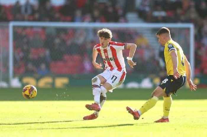 Mark Robins makes Stoke City demand after goalless draw with Oxford