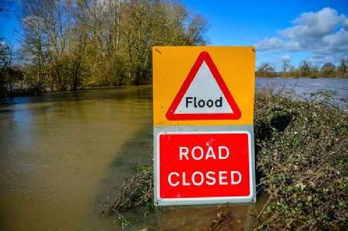 Nine Surrey flood alerts issued as people told to 'be prepared'