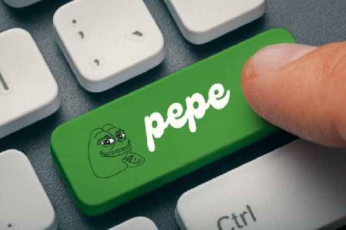 PepeCoin price forecast: whales dump entire PEPE holdings as bearish sentiment grows