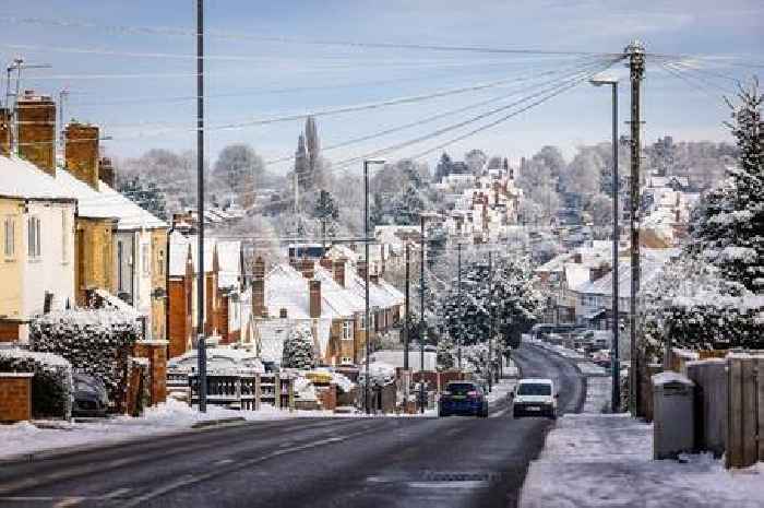 Exact date UK set to be blasted by snow in February with temperatures plummeting to -2C