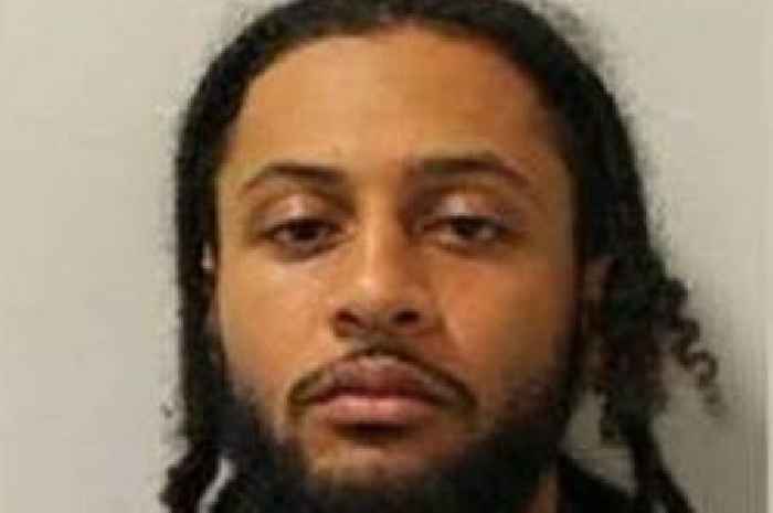 Do not approach man with Essex link wanted in connection with shooting and attempted murder