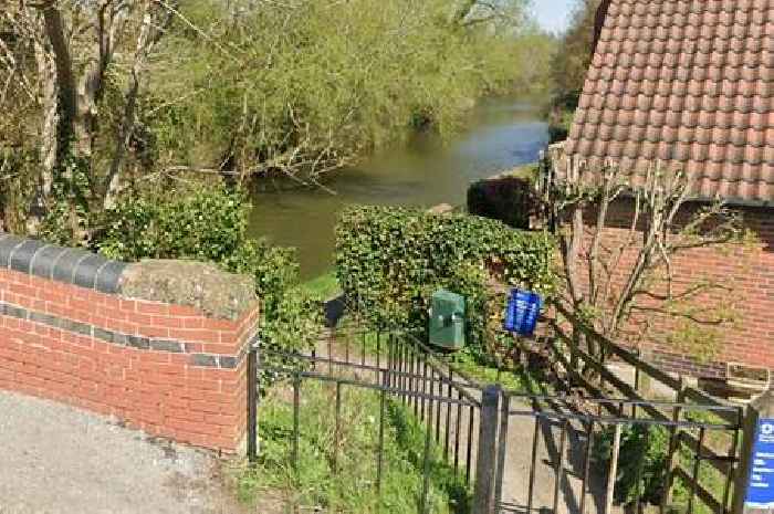 Dog found dead in Leicestershire canal
