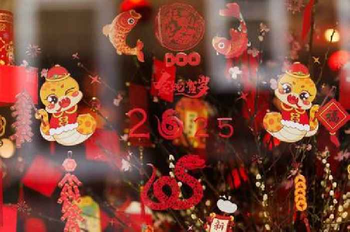 How do you say ‘Happy Chinese New Year’ in Chinese and Mandarin?