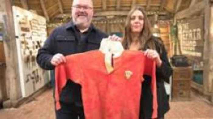 Fixing a historic Wales rugby shirt after being ruined through a wash